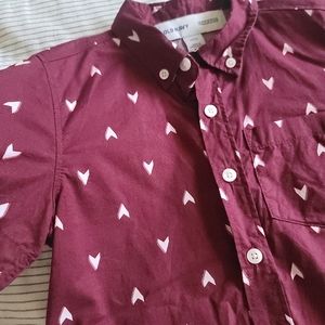 🟡Boys Old Navy Button Down Tee- Size Small(5)